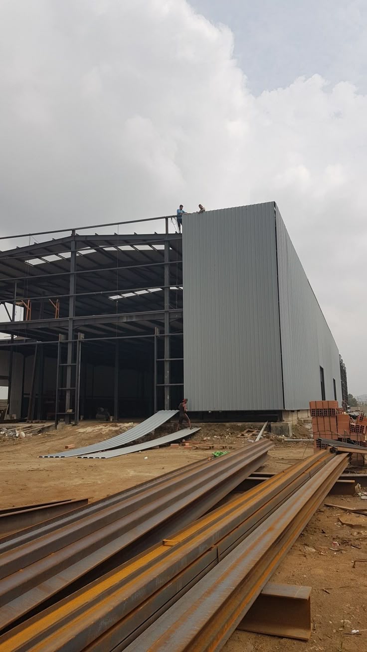 مجموعة أعمال الهناجر من إنتاج ورشة الرياض للحدادة المتنقلة