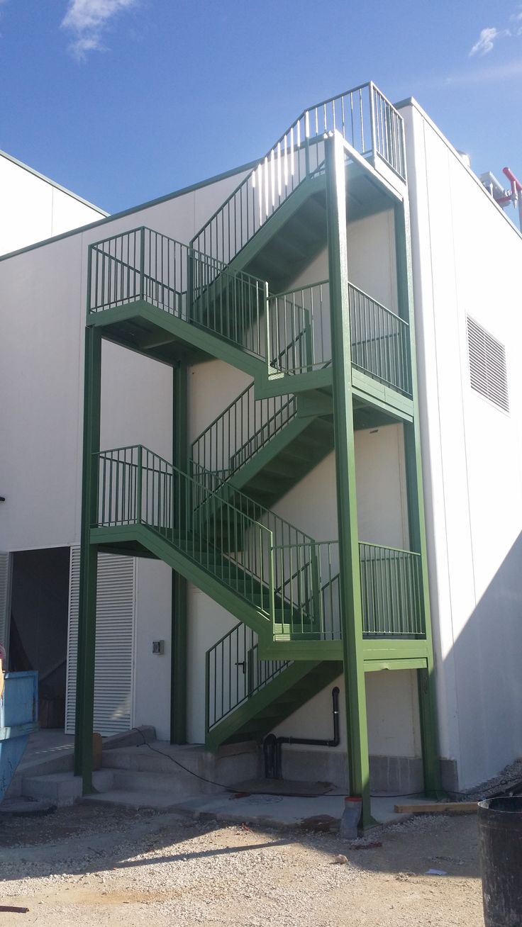 اعمالنا في السلالم والدرابزينات