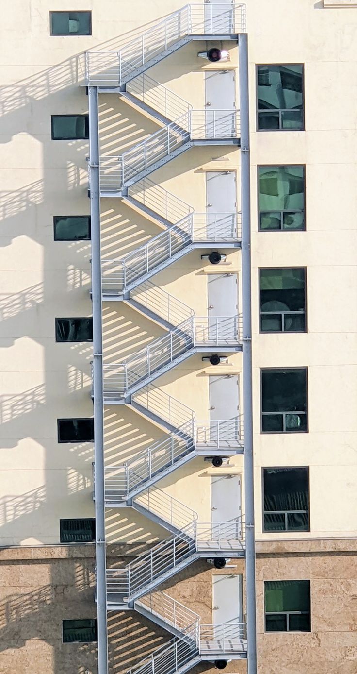 اعمالنا في السلالم والدرابزينات