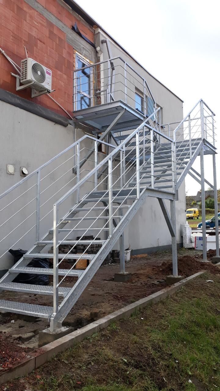 اعمالنا في السلالم والدرابزينات