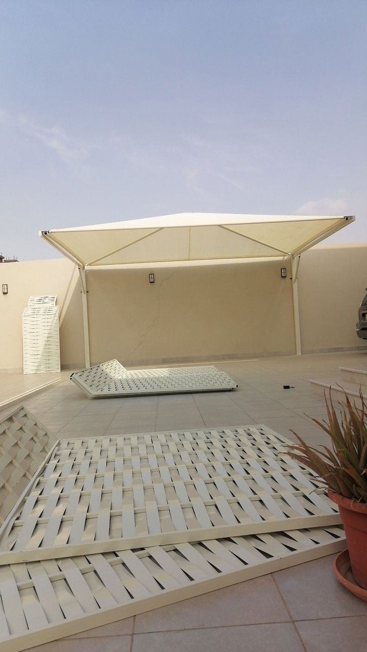 مضلات مواقف سيارات